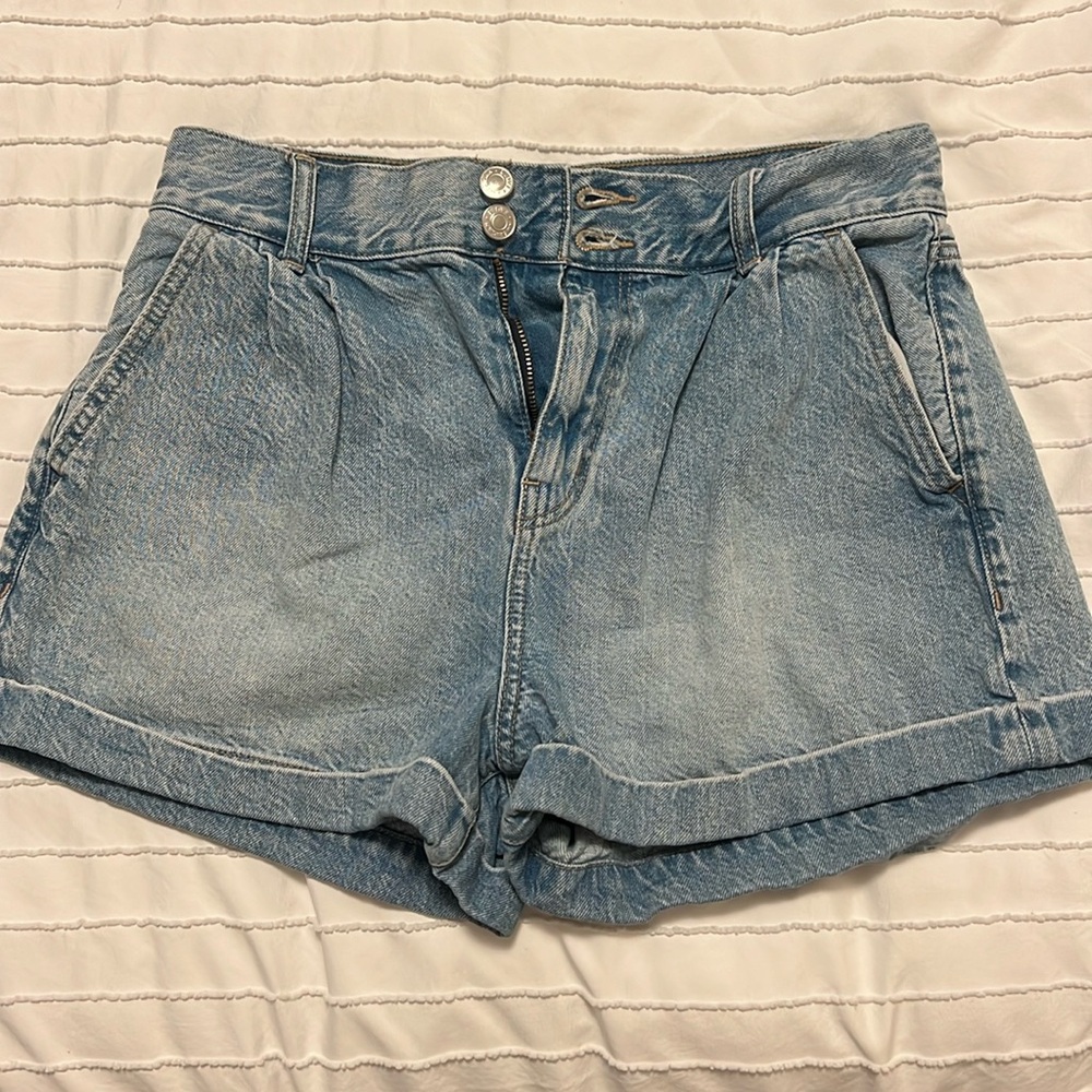 American Eagle mom shorts
